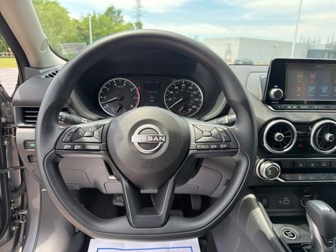 Used 2025 Nissan Sentra S FWD image 10