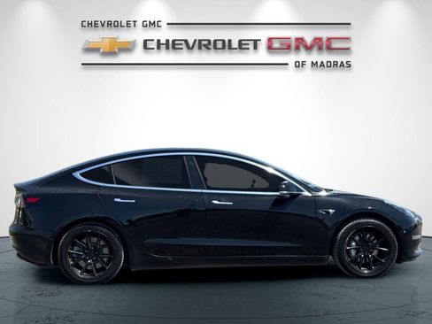Used 2019 Tesla Model 3 Standard Range Plus RWD image 2