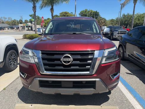 Used 2021 Nissan Armada Platinum RWD image 3