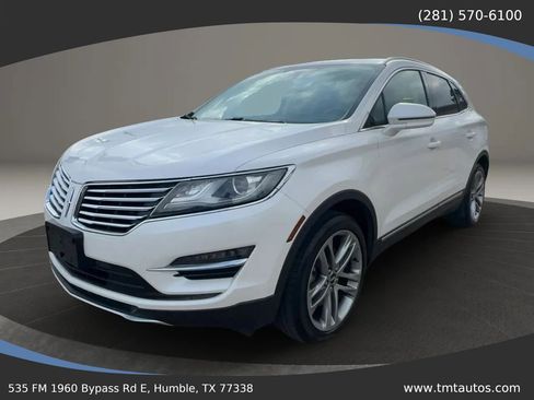 Used 2018 Lincoln MKC Reserve w/ Lincoln MKC Climate Package AWD/4WD image 2