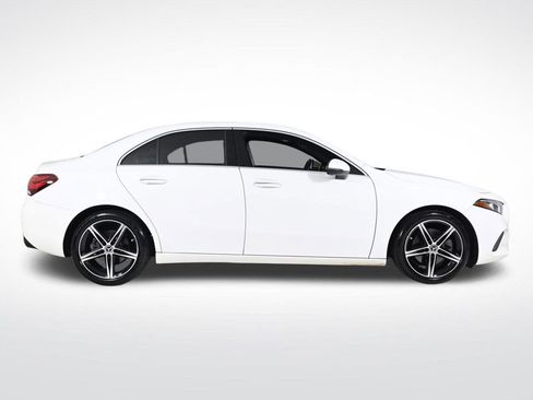 Used 2021 Mercedes-Benz A 220 image 6
