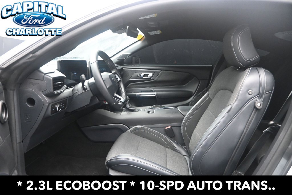 Used 2025 Ford Mustang Coupe RWD image 10