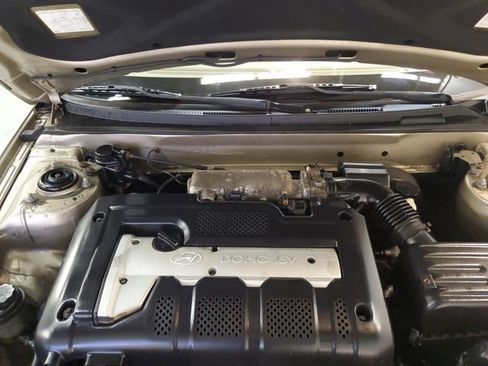 Used 2003 Hyundai Elantra GLS image 23