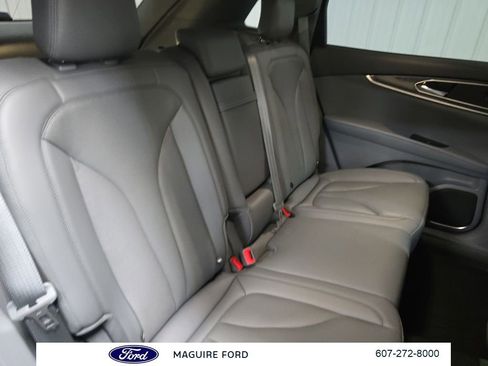 Used 2023 Lincoln Nautilus Reserve w/ Equipment Group 201A AWD/4WD image 20