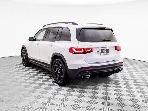 Used 2022 Mercedes-Benz GLB 250 4MATIC image 3