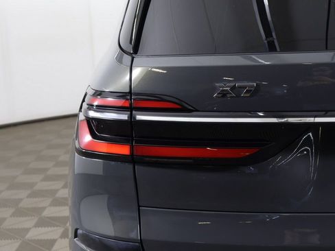 Used 2023 BMW X7 M60i w/ Executive Package AWD/4WD image 21