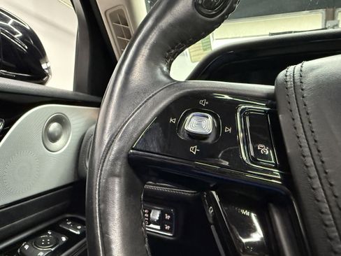 Used 2020 Lincoln Aviator Reserve w/ Equipment Group 201A image 14