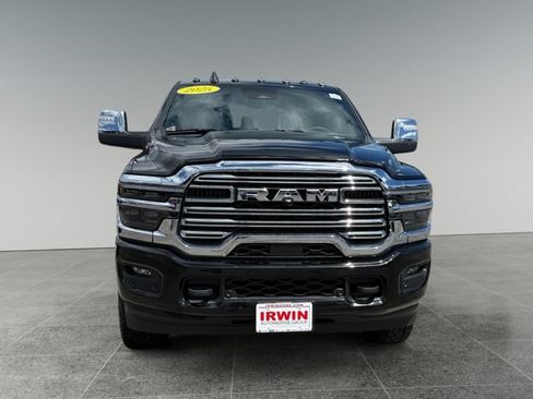 Used 2025 RAM 2500 Laramie AWD/4WD image 9