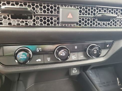 Certified 2024 Honda HR-V Sport image 24