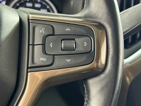 Used 2019 Chevrolet Silverado 1500 High Country w/ Technology Package image 27