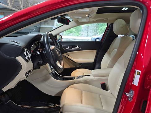 Used 2019 Mercedes-Benz GLA 250 4MATIC image 20