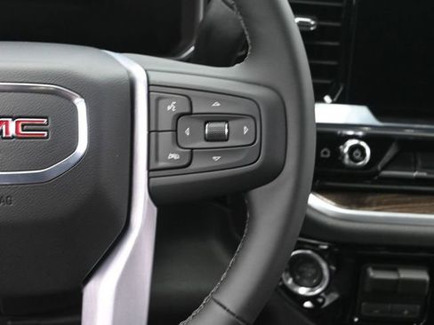 New 2026 GMC Sierra 1500 Elevation image 29