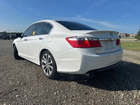 Used 2015 Honda Accord Sport image 8
