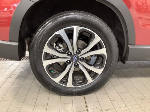 Used 2023 Subaru Forester Limited image 25