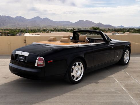 Used 2009 Rolls-Royce Phantom Drophead Coupe RWD image 51