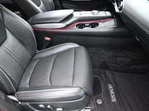 Used 2023 Genesis GV70 2.5T w/ Sport Prestige Package AWD/4WD image 26