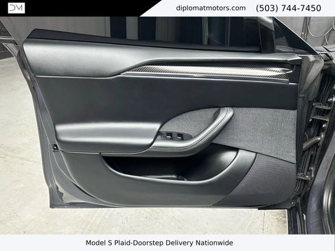 Used 2022 Tesla Model S Plaid image 22
