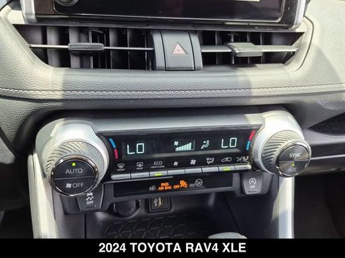Used 2024 Toyota RAV4 XLE FWD image 22