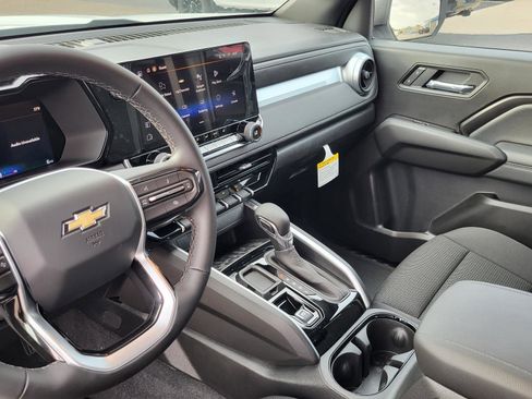 New 2026 Chevrolet Colorado LT image 17