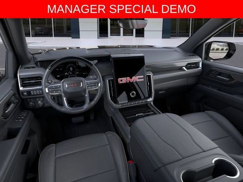 Used 2026 GMC Yukon XL Elevation w/ Elevation Premium Package AWD/4WD image 15