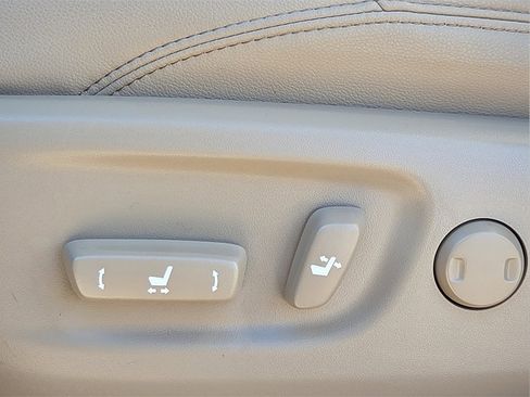 Certified 2022 Toyota 4Runner SR5 Premium image 18