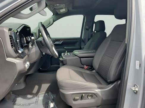 Used 2024 GMC Sierra 1500 SLE RWD image 17