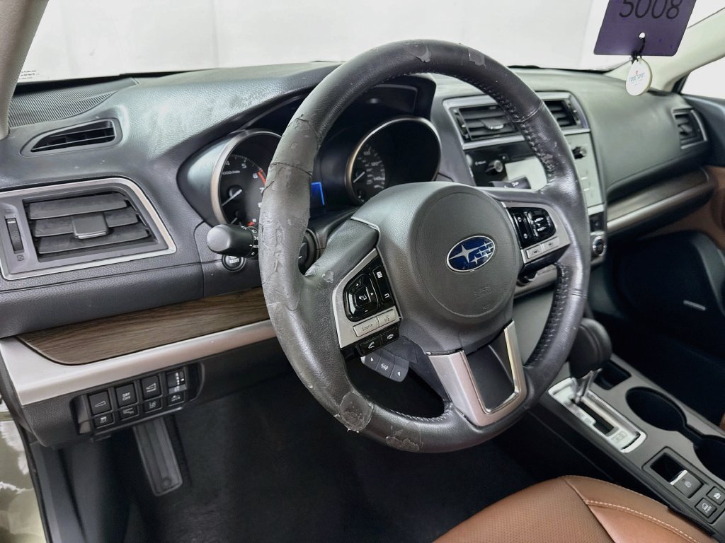 Used 2017 Subaru Outback 2.5i Touring w/ Popular Package #5A AWD/4WD image 9