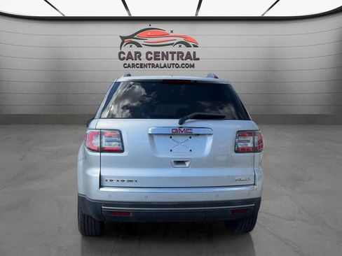 Used 2016 GMC Acadia SLE image 4