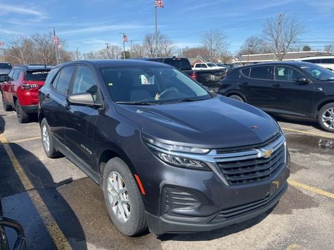 Used 2022 Chevrolet Equinox LS w/ LS Convenience Package image 7