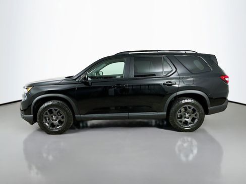 Used 2024 Honda Pilot TrailSport image 8