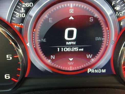 Used 2015 GMC Yukon Denali w/ Premium Package image 29