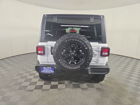 Used 2022 Jeep Wrangler Unlimited Sport AWD/4WD image 8