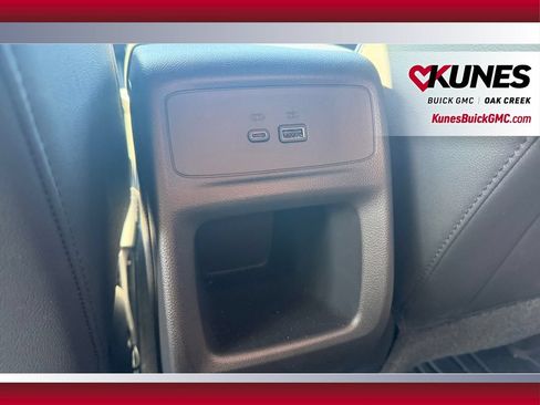 Used 2026 Buick Envista Sport Touring w/ Convenience I Package FWD image 36