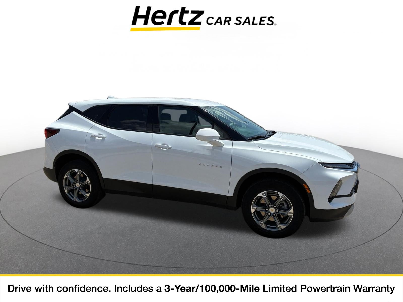Used 2025 Chevrolet Blazer LT FWD image 1