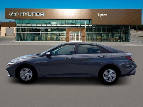 New 2026 Hyundai Elantra SE w/ Cargo Package image 3