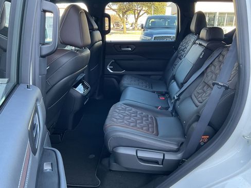 New 2026 Nissan Armada Platinum image 14