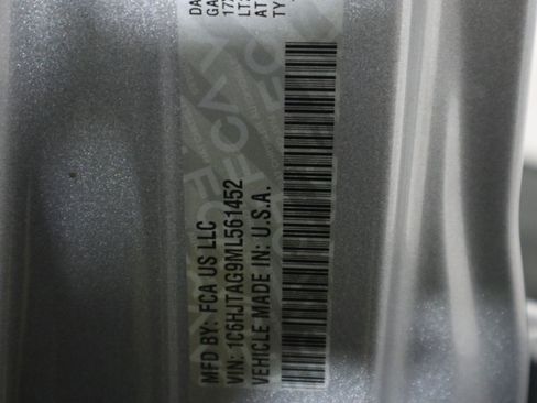 Used 2021 Jeep Gladiator Sport image 37