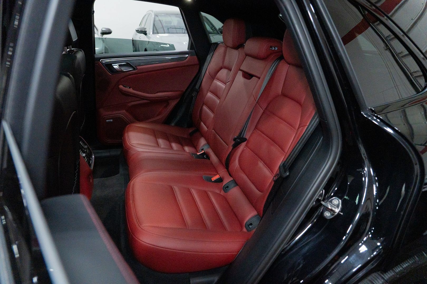 Used 2022 Porsche Macan GTS AWD/4WD image 26