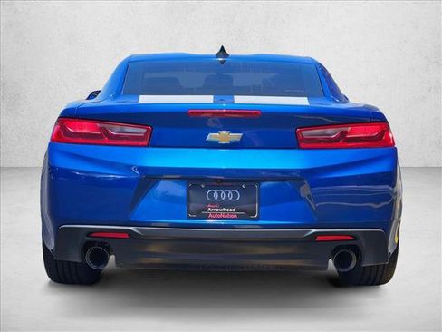 Used 2018 Chevrolet Camaro LT RWD image 6