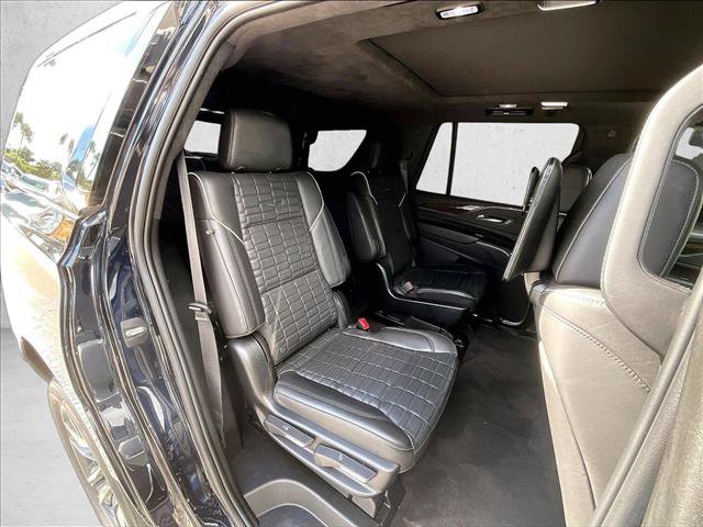 Certified 2024 Cadillac Escalade Sport Platinum w/ LPO, Floor Liner Package AWD/4WD image 29