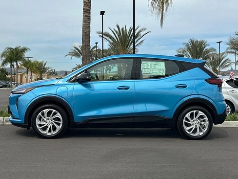 New 2027 Chevrolet Bolt LT w/ Comfort Package FWD image 7