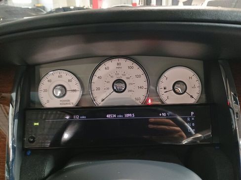 Used 2010 Rolls-Royce Ghost RWD image 21
