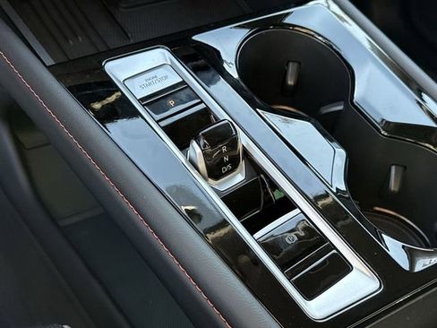 New 2026 Volkswagen Atlas Peak Edition AWD/4WD image 14
