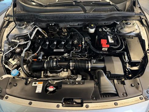 Used 2018 Honda Accord EX image 24