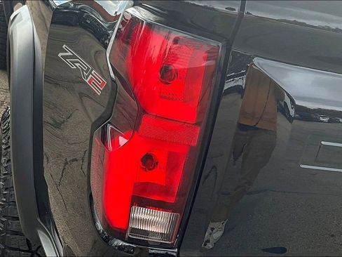 Certified 2024 Chevrolet Colorado ZR2 w/ ZR2 Convenience Package III image 24