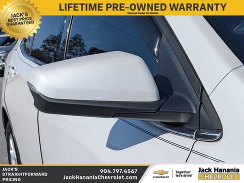 Used 2018 Chevrolet Equinox LT image 11