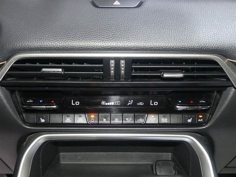Used 2024 MAZDA CX-90 3.3 Turbo w/ Preferred Package AWD/4WD image 38