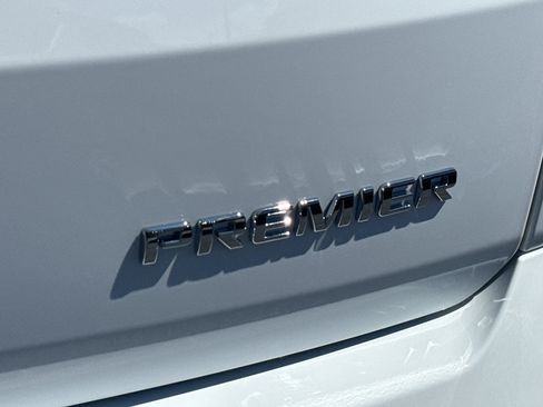 Certified 2023 Chevrolet Traverse Premier AWD/4WD image 9