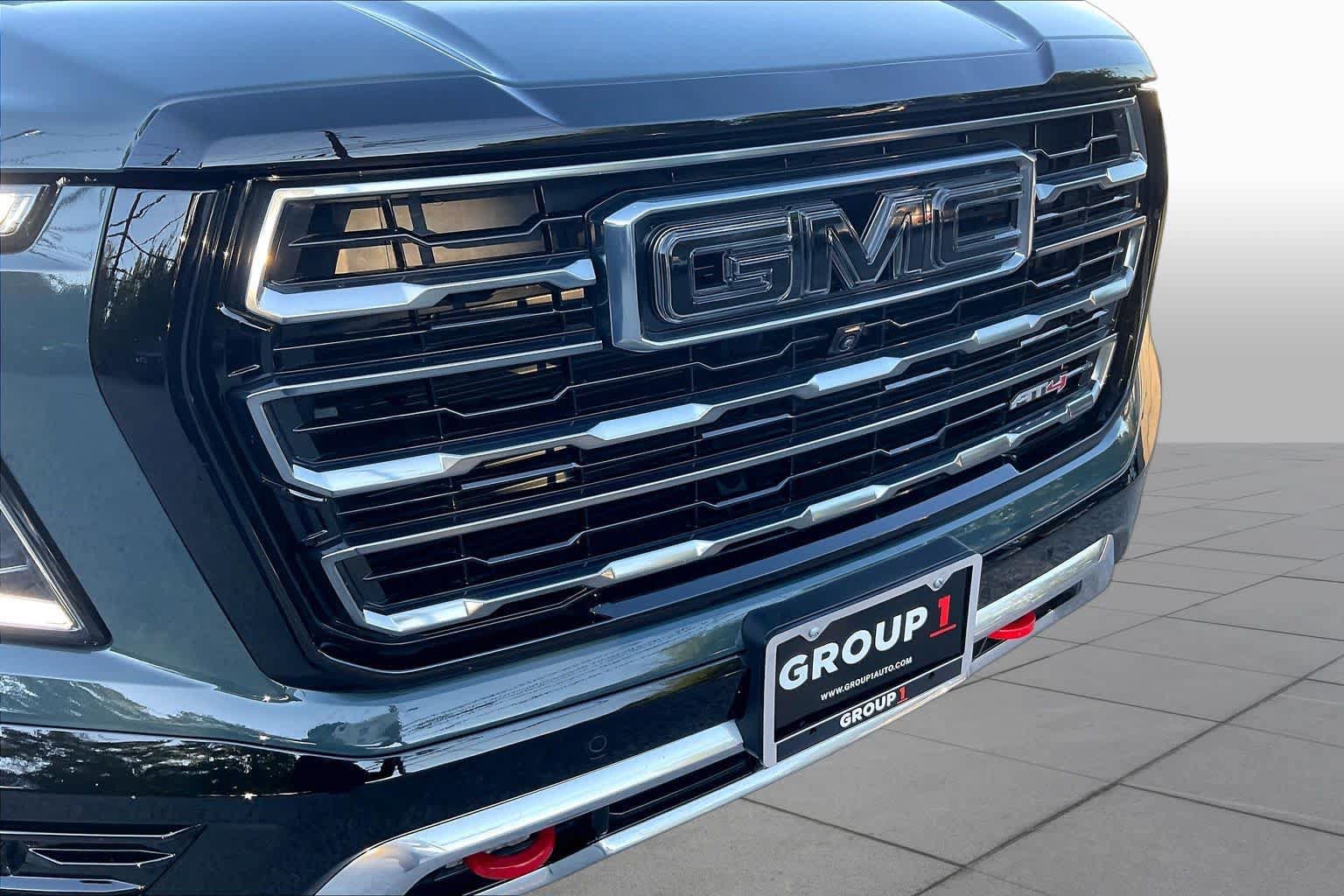 Used 2026 GMC Yukon XL AT4 w/ AT4 Premium Package AWD/4WD image 29