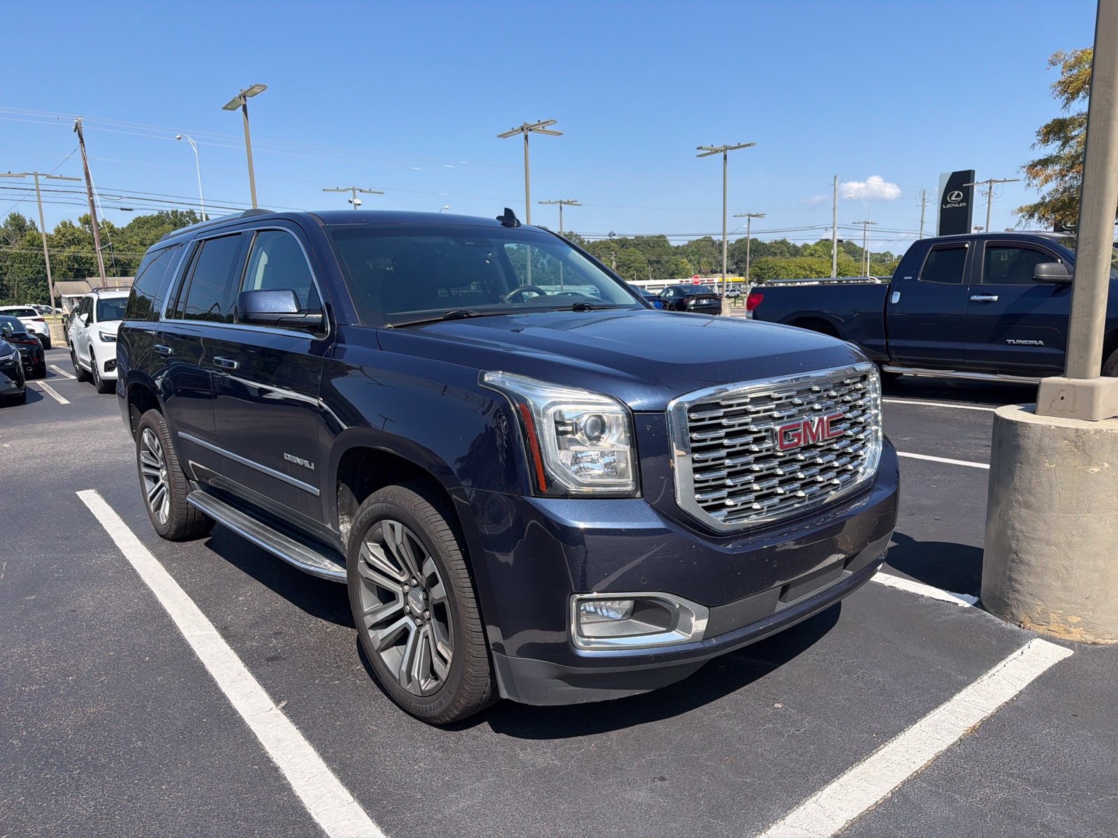 Used 2018 GMC Yukon Denali w/ Enhanced Security Package RWD image 1